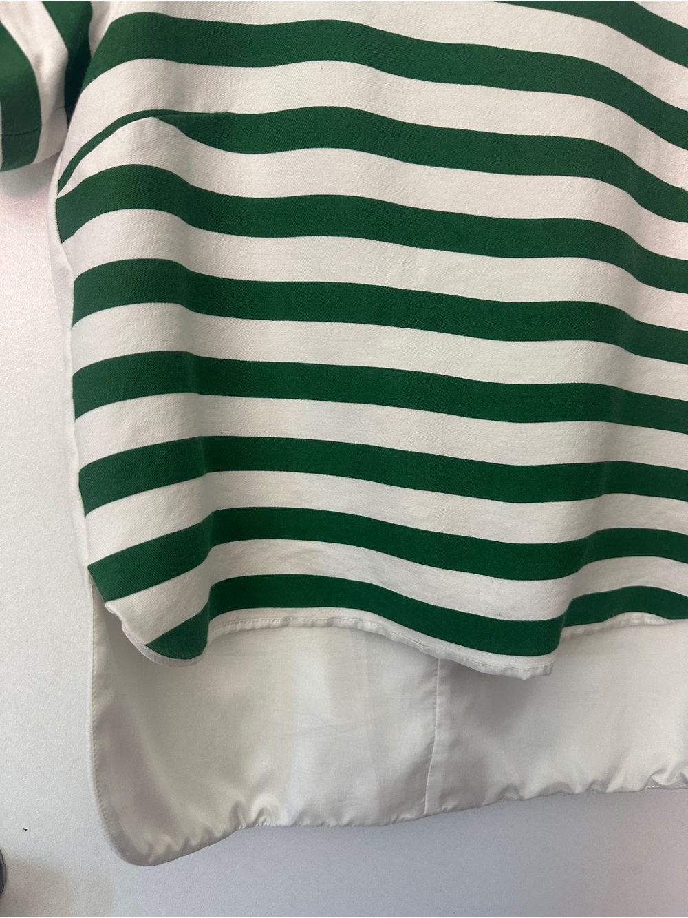 Kate Spade Green White Striped Blouse Size 6 Silk Back High Low Top - Picture 4 of 7